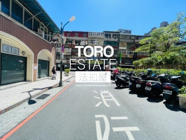 新北拍賣華廈-8