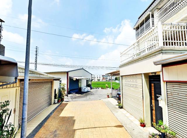 民雄鄉興中村義橋透天