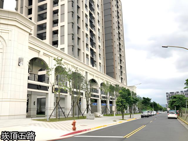 新北淡水大樓法拍-7