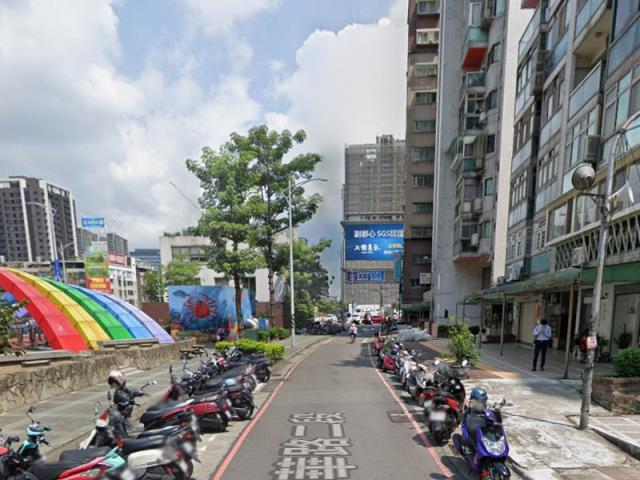 新北新莊法拍大樓-9