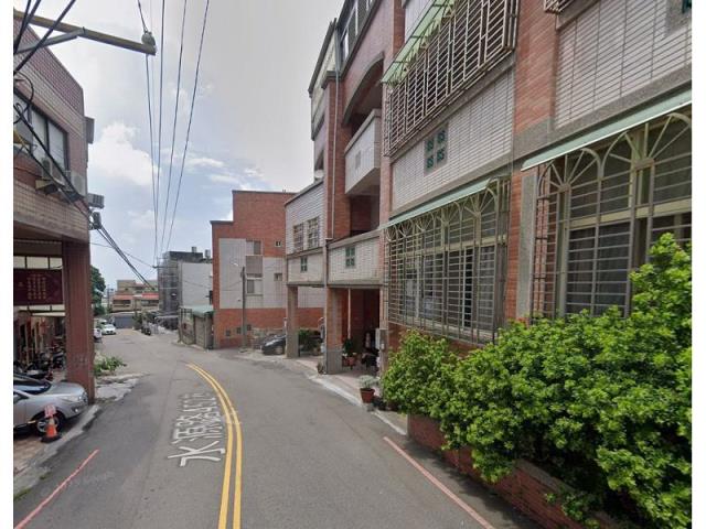 台中大甲透天法拍-3