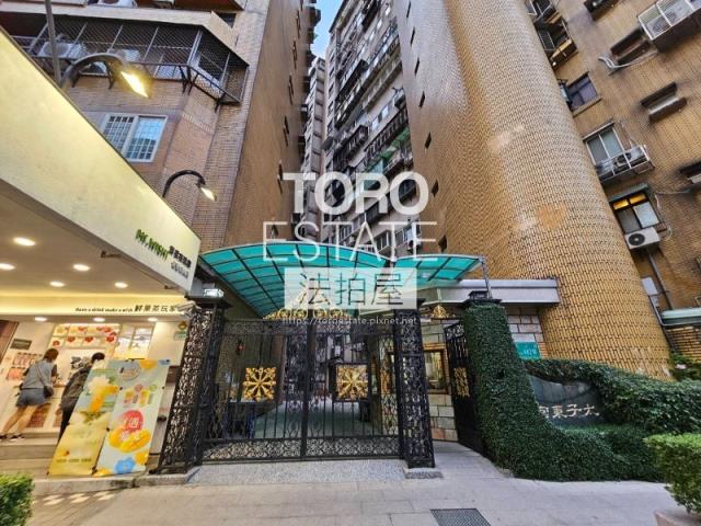 台北信義區法拍大樓-2