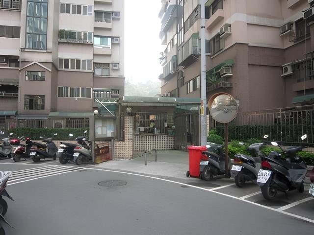 新北五股法拍大樓-10