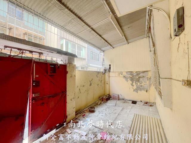 台南南區透天-12