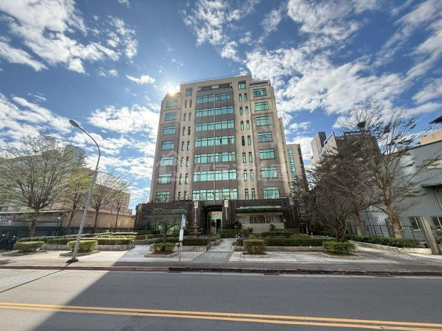 台北內湖廠辦法拍-1