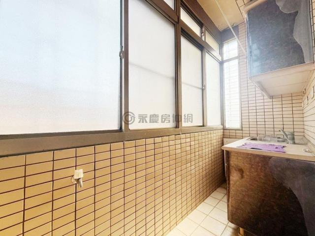 高雄三民區大樓-5