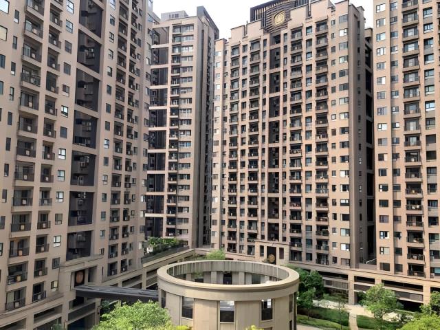 龜山拍賣大樓-1