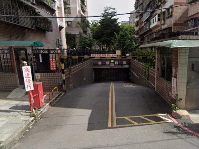 新北板橋拍賣大樓-7