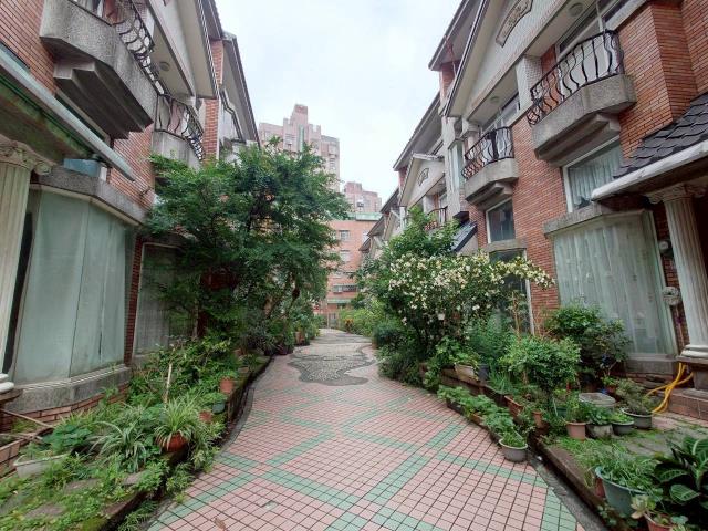 桃園中壢透天-1