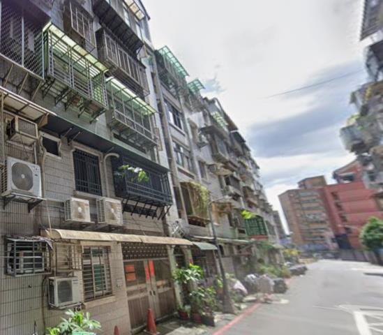 新北汐止拍賣公寓-2