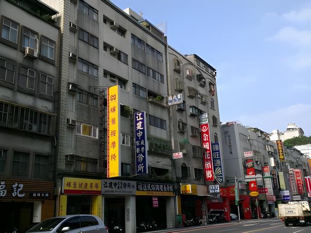 松山華廈法拍-3