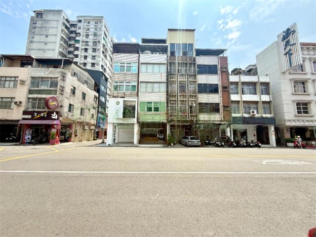 新興區透天-1