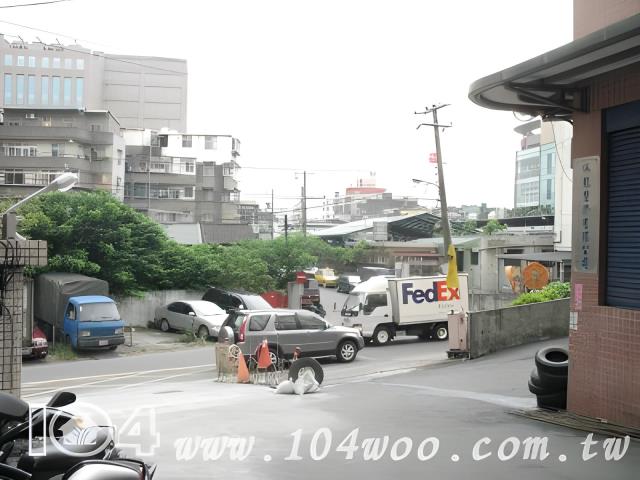 新北中和法拍大樓-8
