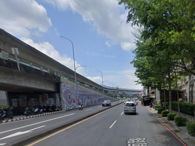 三重法拍大樓-7