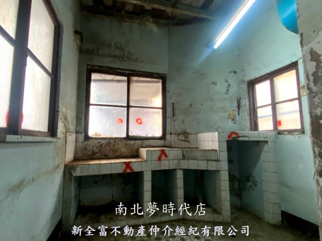 中西區透天-13