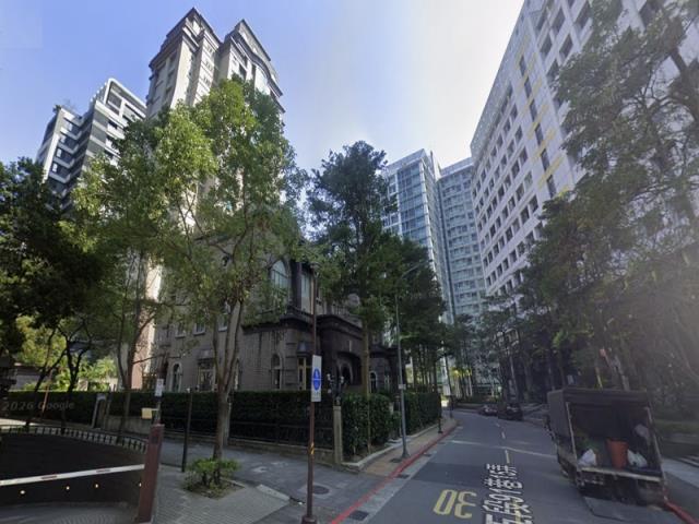台北信義區拍賣大樓-8