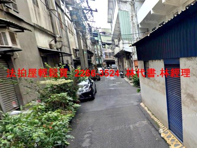 三重拍賣透天-8