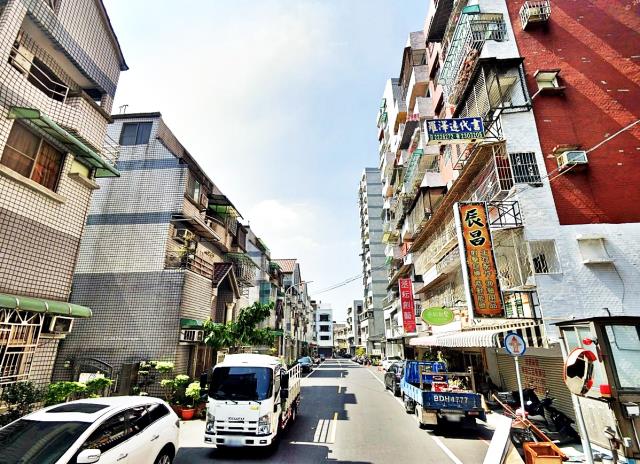 嘉義市東區興村街2房