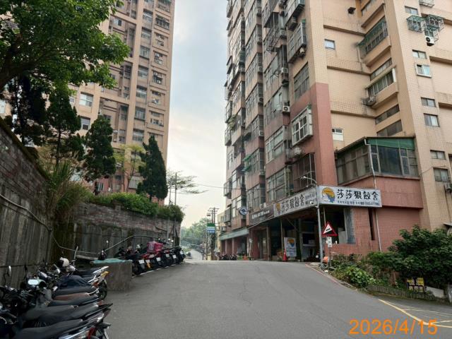 新北淡水大樓法拍-3