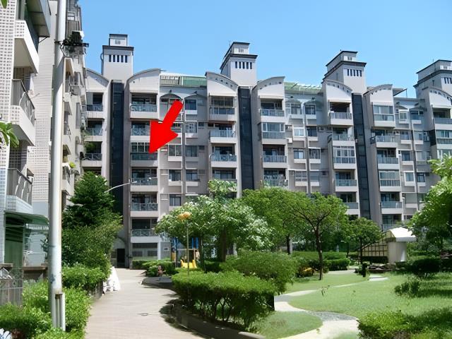 桃園龜山法拍華廈-2
