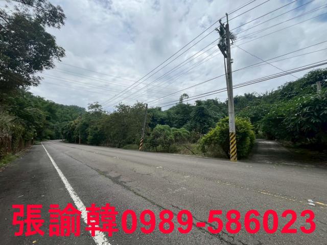 南投草屯山坡地-5