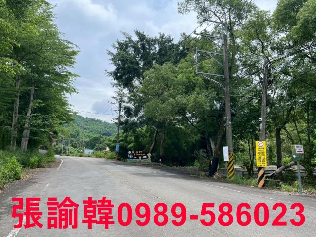 南投草屯山坡地-3